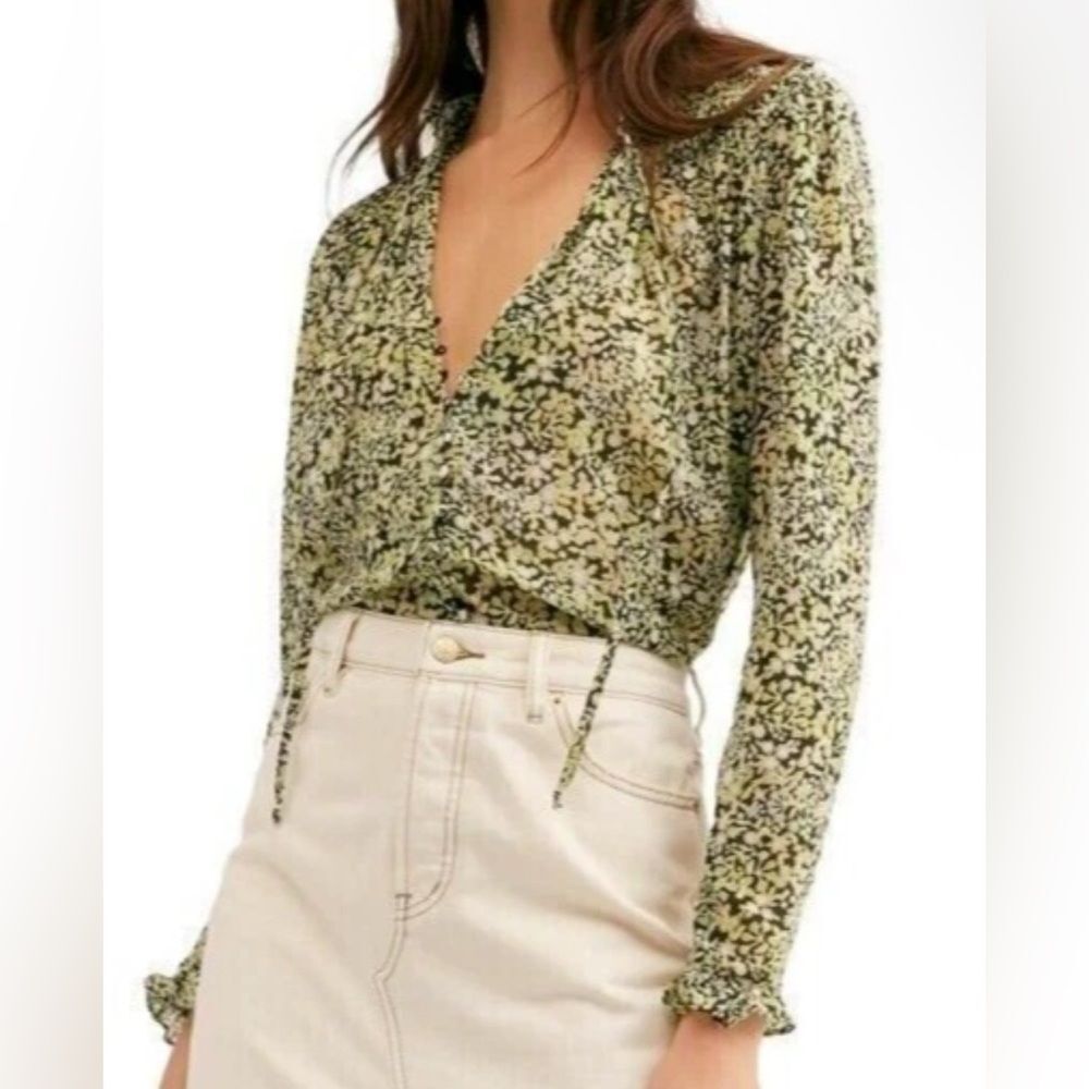 Free People Women’s Floral Lela Hi Low long sleeve blouse size XS EUC fairy
